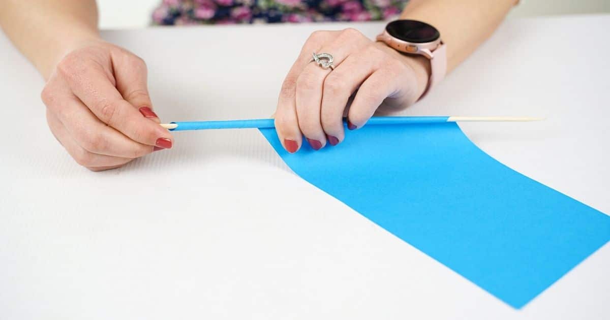 Colorful DIY Paper Straw Twisted Vase { Video Tutorial }