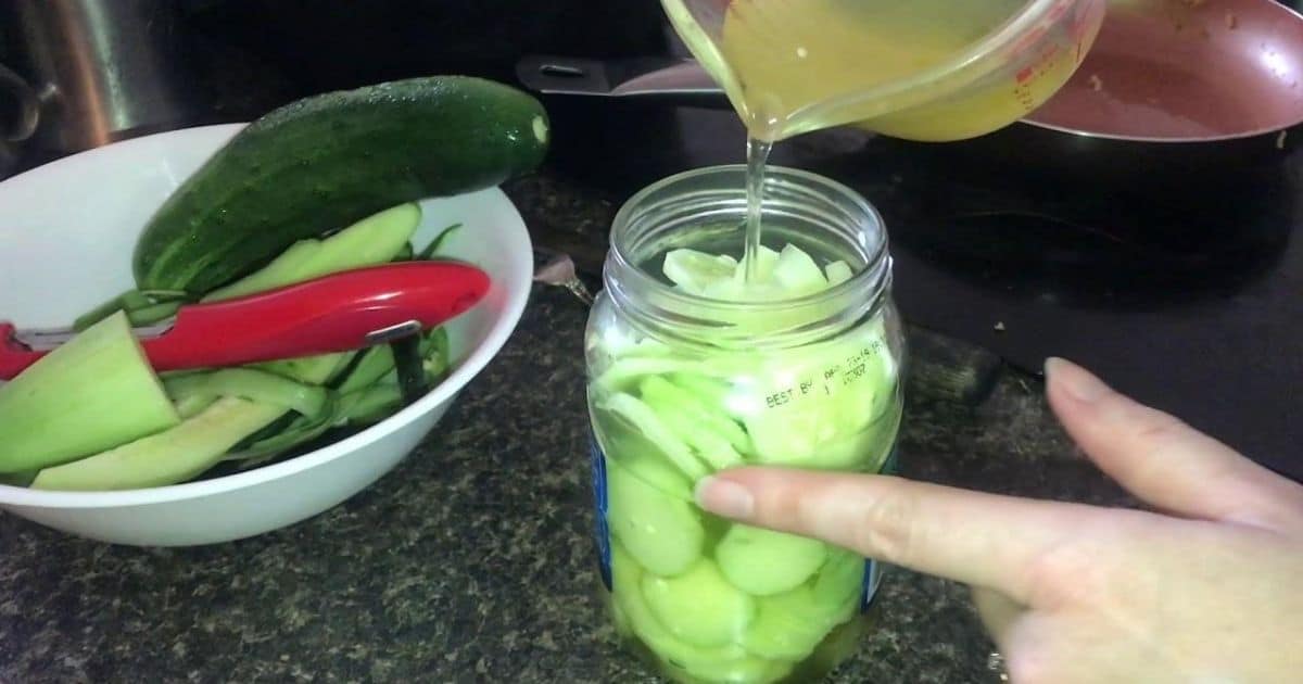 23 Uses for Pickle Juice That You’ll Start Using Daily