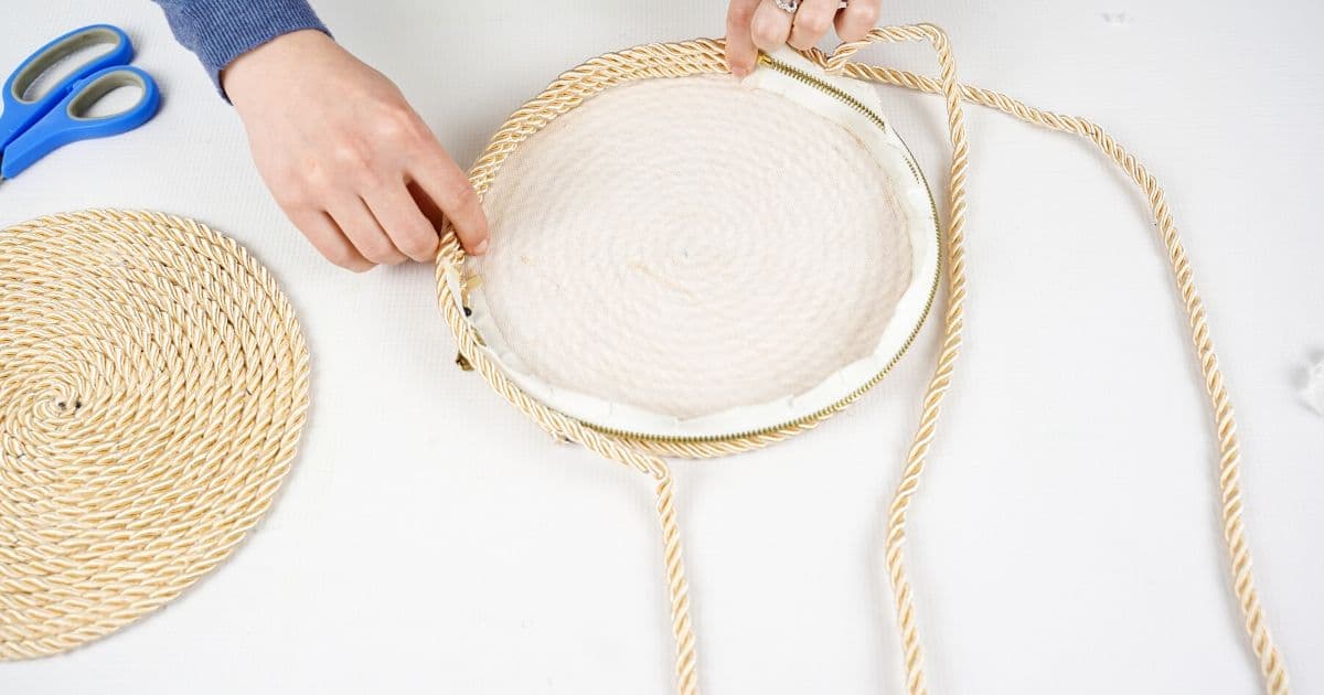 Gorgeous Handmade No-Sew Rope Purse Tutorial