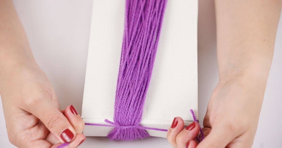 Easy DIY Witch’s Broom Halloween Decoration