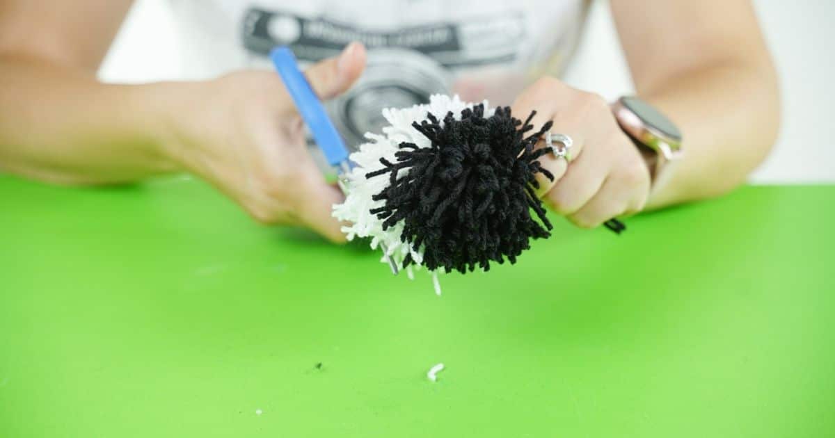 Adorable Pom Pom Penguin Winter Decoration